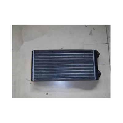 SINOTRUK SITRAK C7H vrachtwagen motor reserveonderdelen airconditioner condensator assemblage WG1664820103